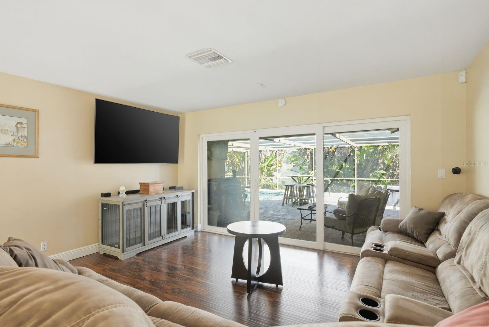 Image 13 of 41 For 1680 Cinnamon Lane