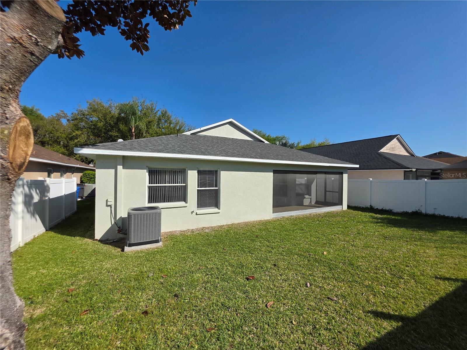 Image 21 of 26 For 730 Straw Lake Drive