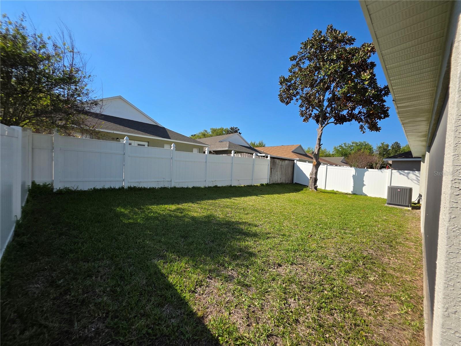 Image 23 of 26 For 730 Straw Lake Drive