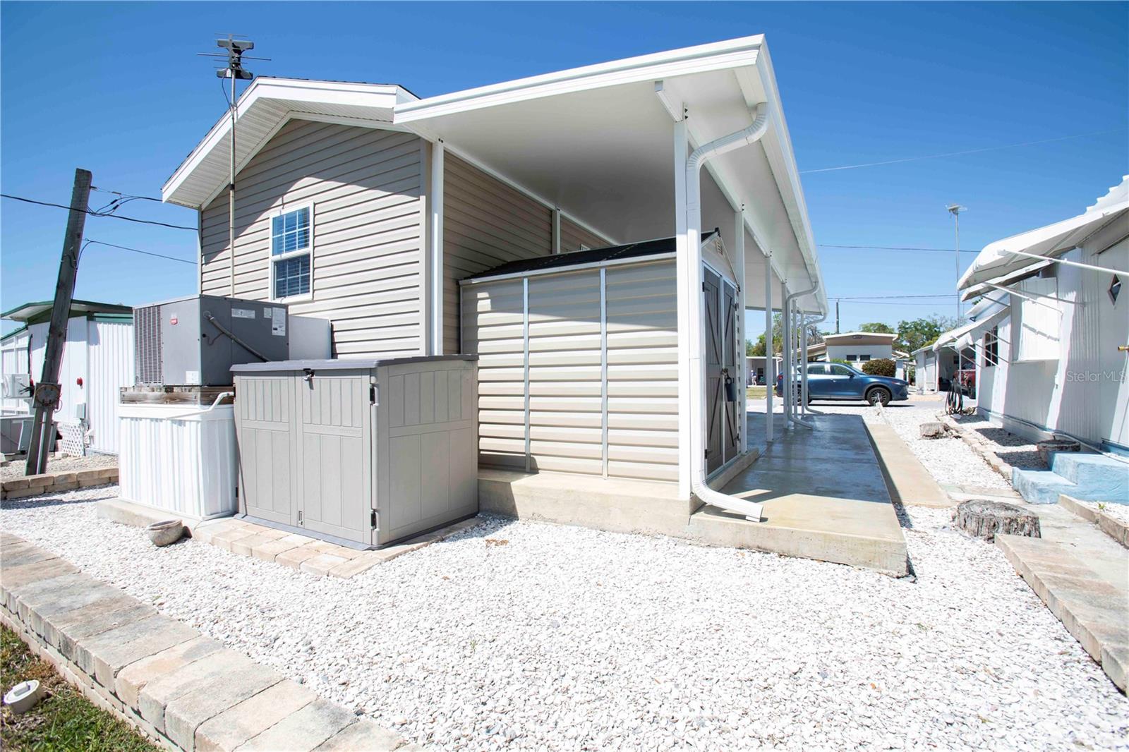 Image 17 of 44 For 5642 Oak Ridge Avenue