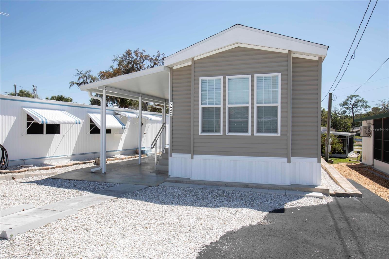 Image 2 of 44 For 5642 Oak Ridge Avenue