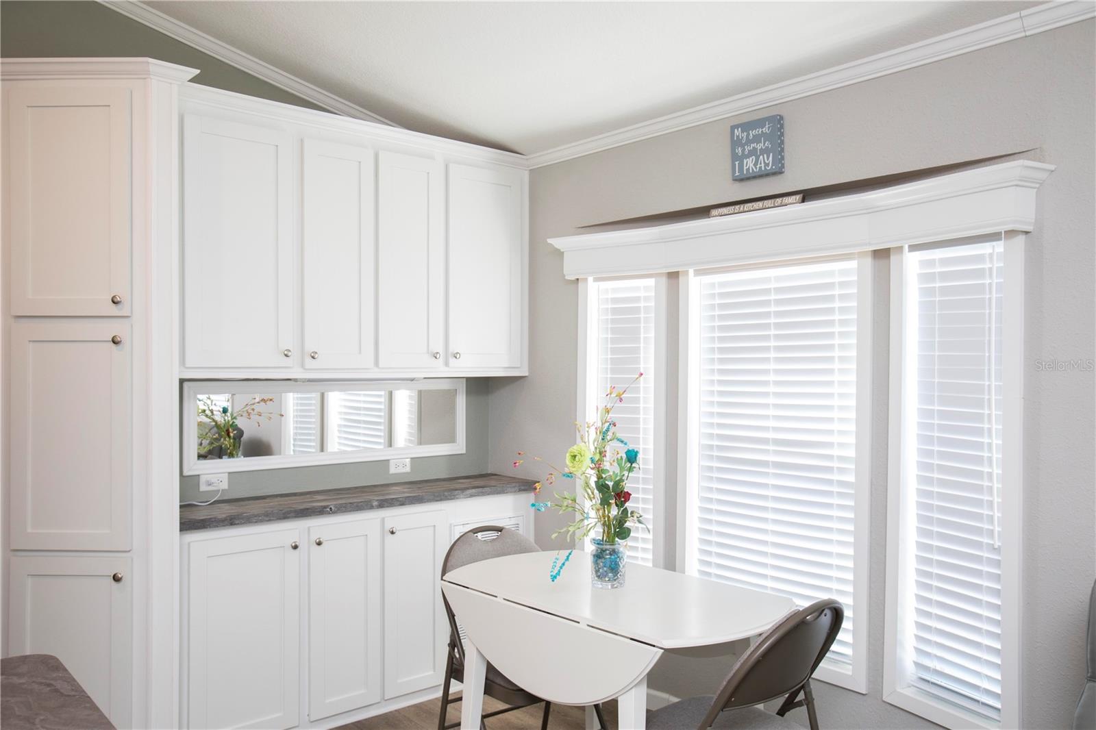 Image 9 of 44 For 5642 Oak Ridge Avenue