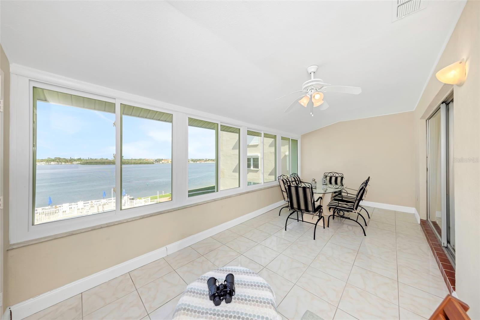 Image 38 of 69 For 1819 Shore Drive S 318