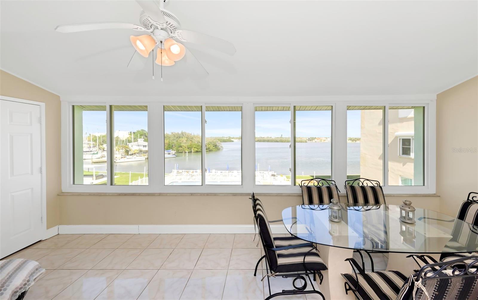 Image 40 of 69 For 1819 Shore Drive S 318