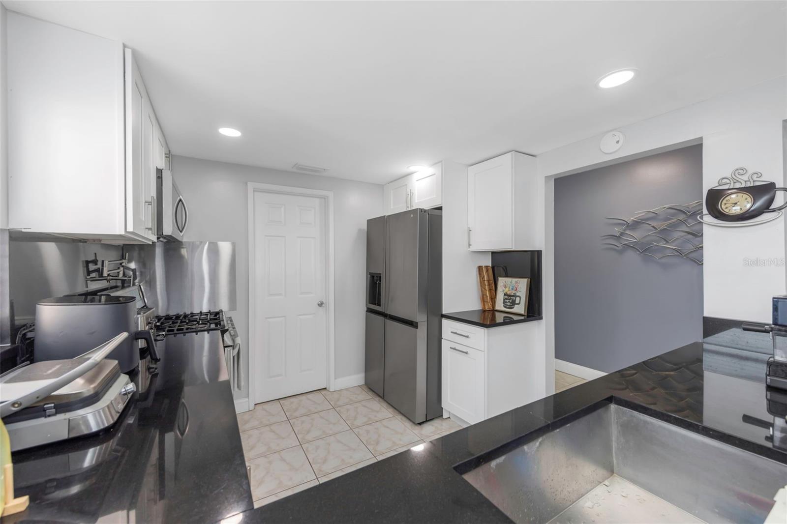 Image 5 of 69 For 1819 Shore Drive S 318