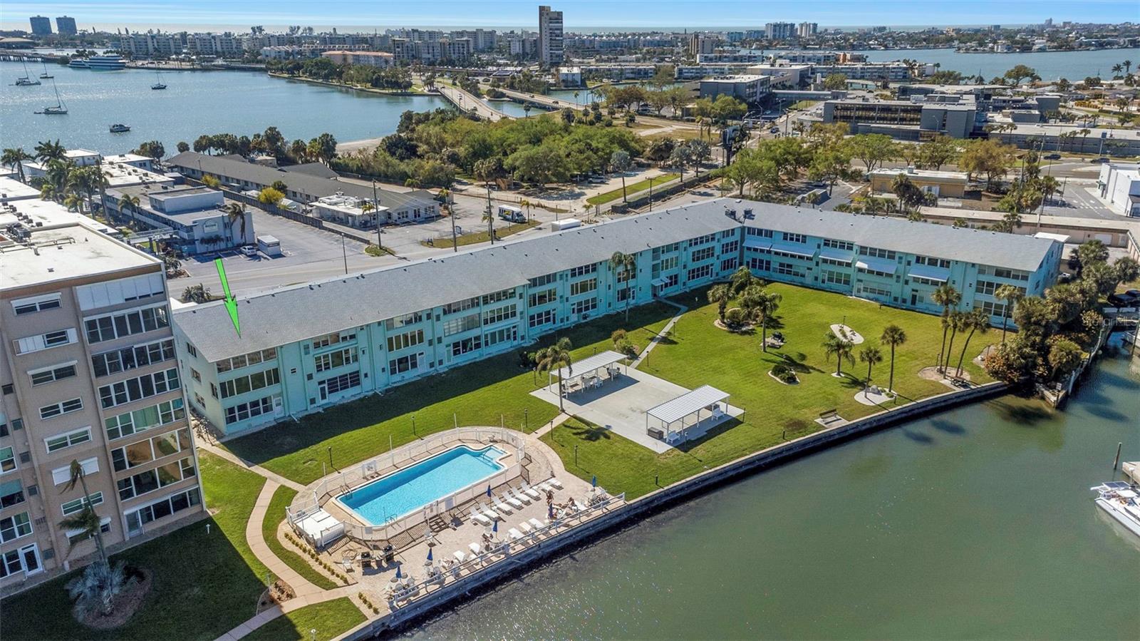 Image 50 of 69 For 1819 Shore Drive S 318