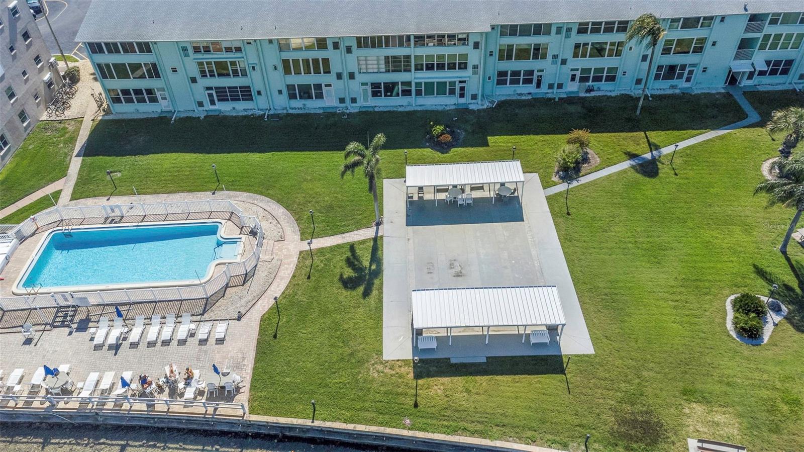 Image 53 of 69 For 1819 Shore Drive S 318