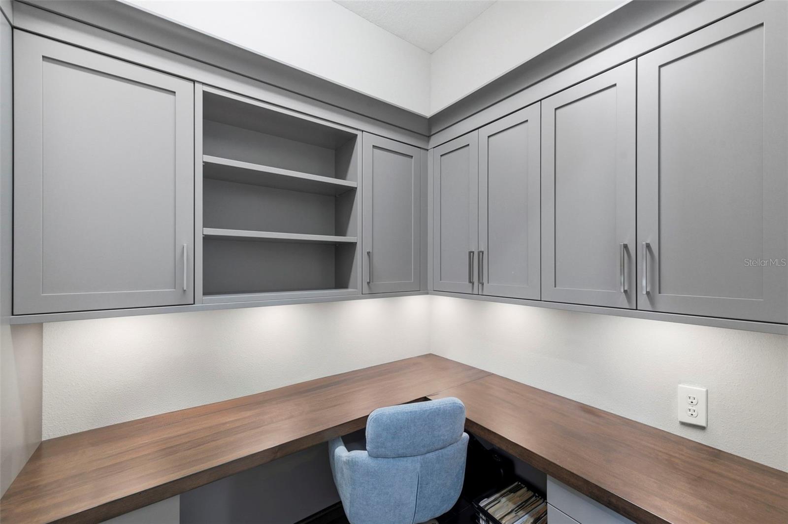 Image 38 of 87 For 2552 Oakwood Preserve Drive