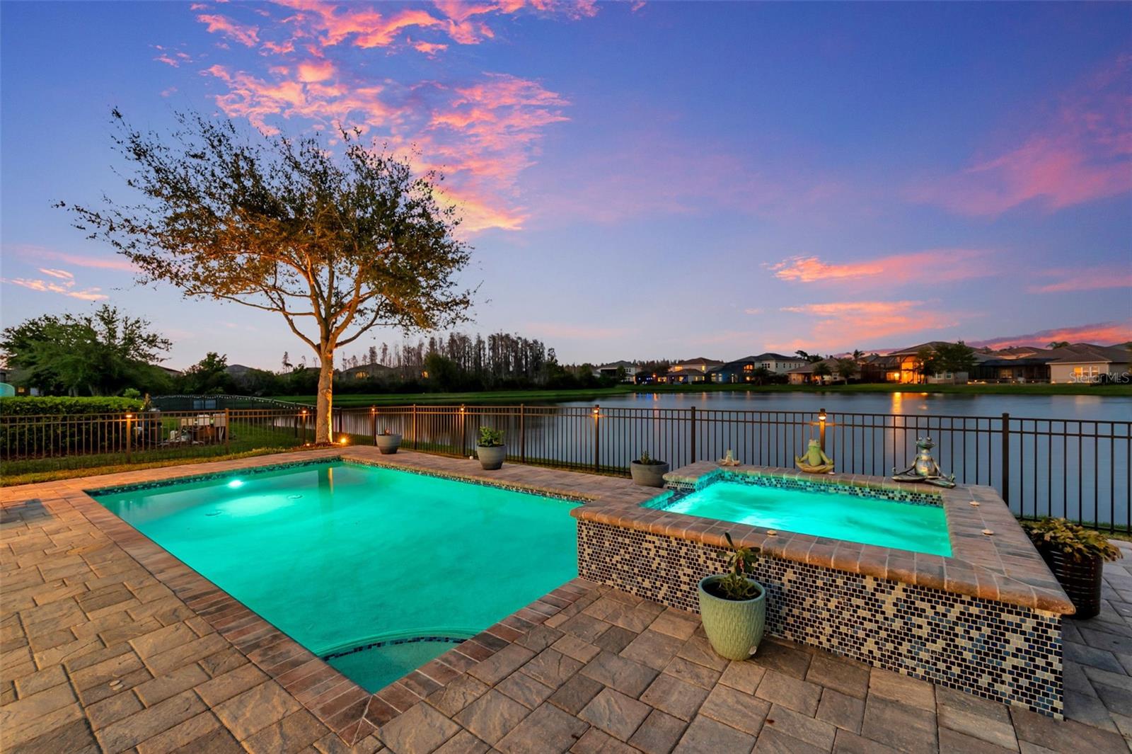 Image 4 of 87 For 2552 Oakwood Preserve Drive