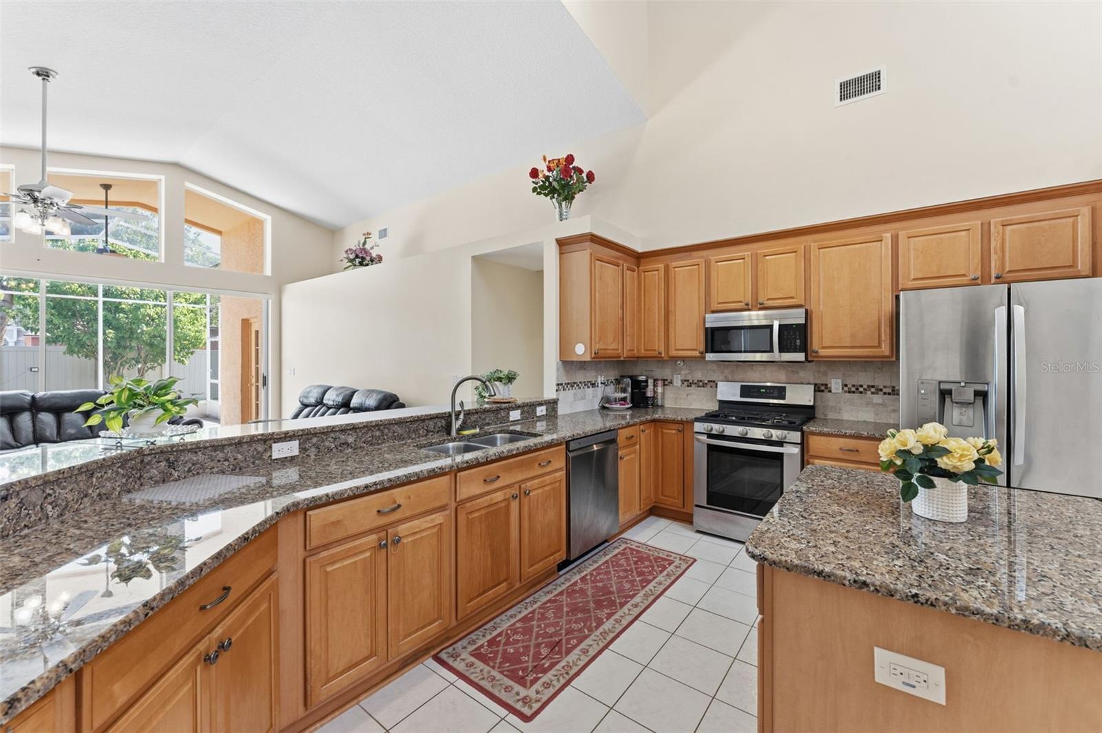 Image 14 of 47 For 18125 Sweet Jasmine Drive