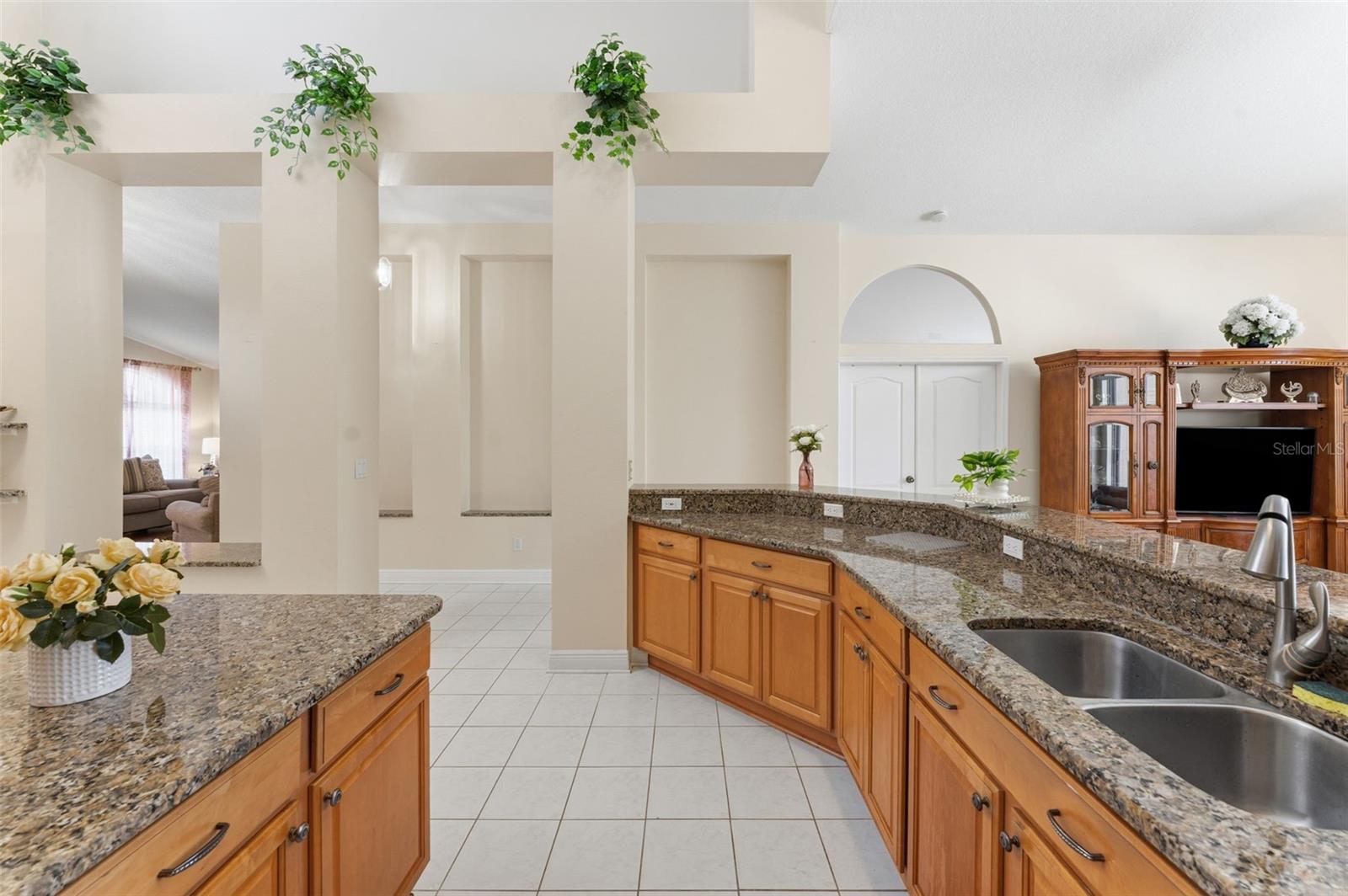 Image 15 of 47 For 18125 Sweet Jasmine Drive