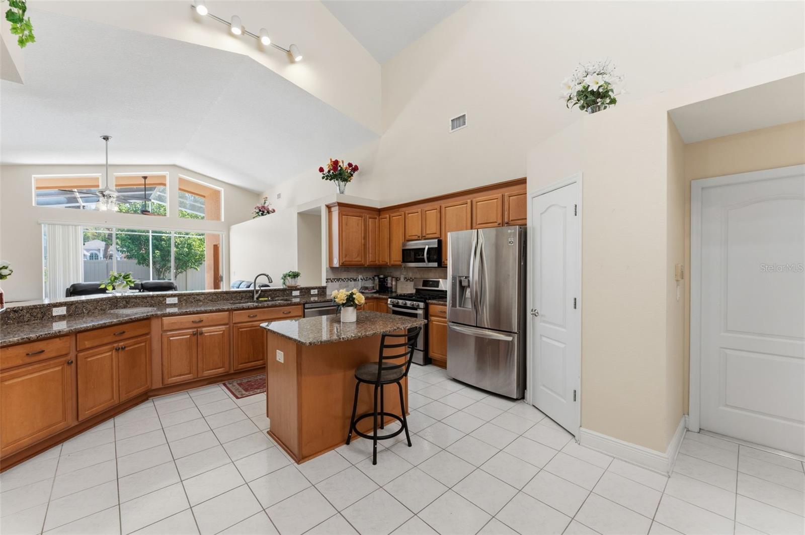 Image 16 of 47 For 18125 Sweet Jasmine Drive