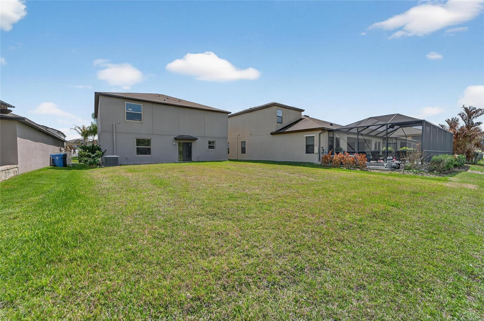 Listing photo id 13 for 13209 Wildflower Meadow Drive
