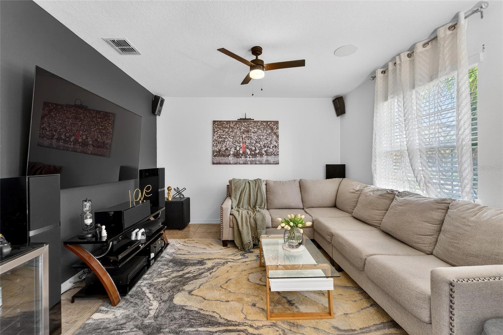 Listing photo id 19 for 13209 Wildflower Meadow Drive