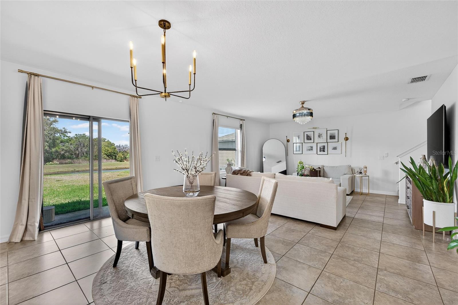 Listing photo id 29 for 13209 Wildflower Meadow Drive