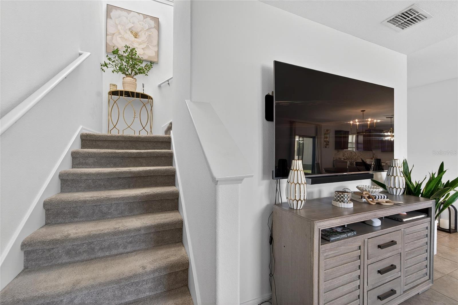 Listing photo id 38 for 13209 Wildflower Meadow Drive