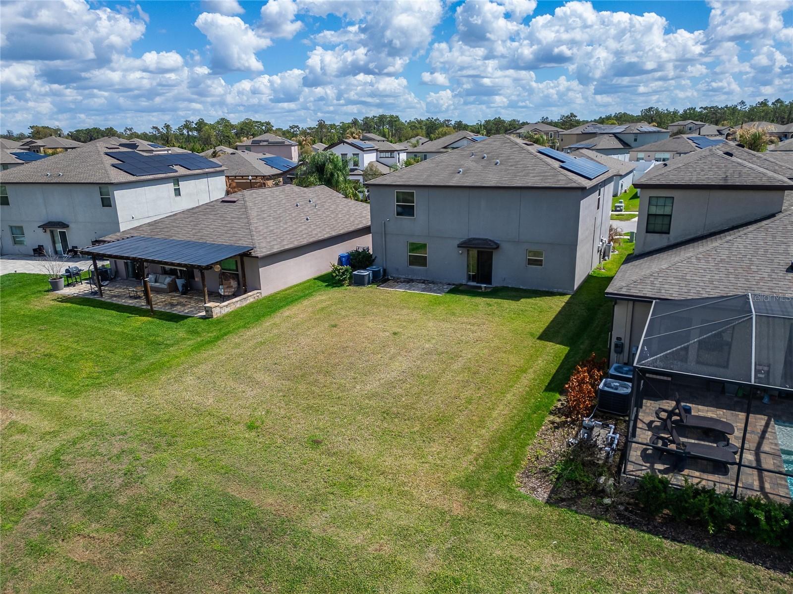 Listing photo id 82 for 13209 Wildflower Meadow Drive