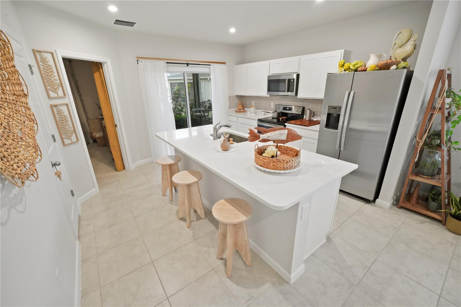 Image 10 of 18 For 4175 Harbour Palm Drive