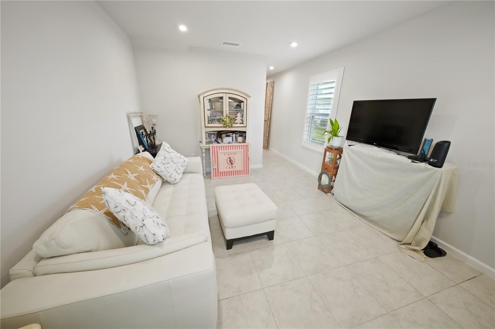 Image 3 of 18 For 4175 Harbour Palm Drive