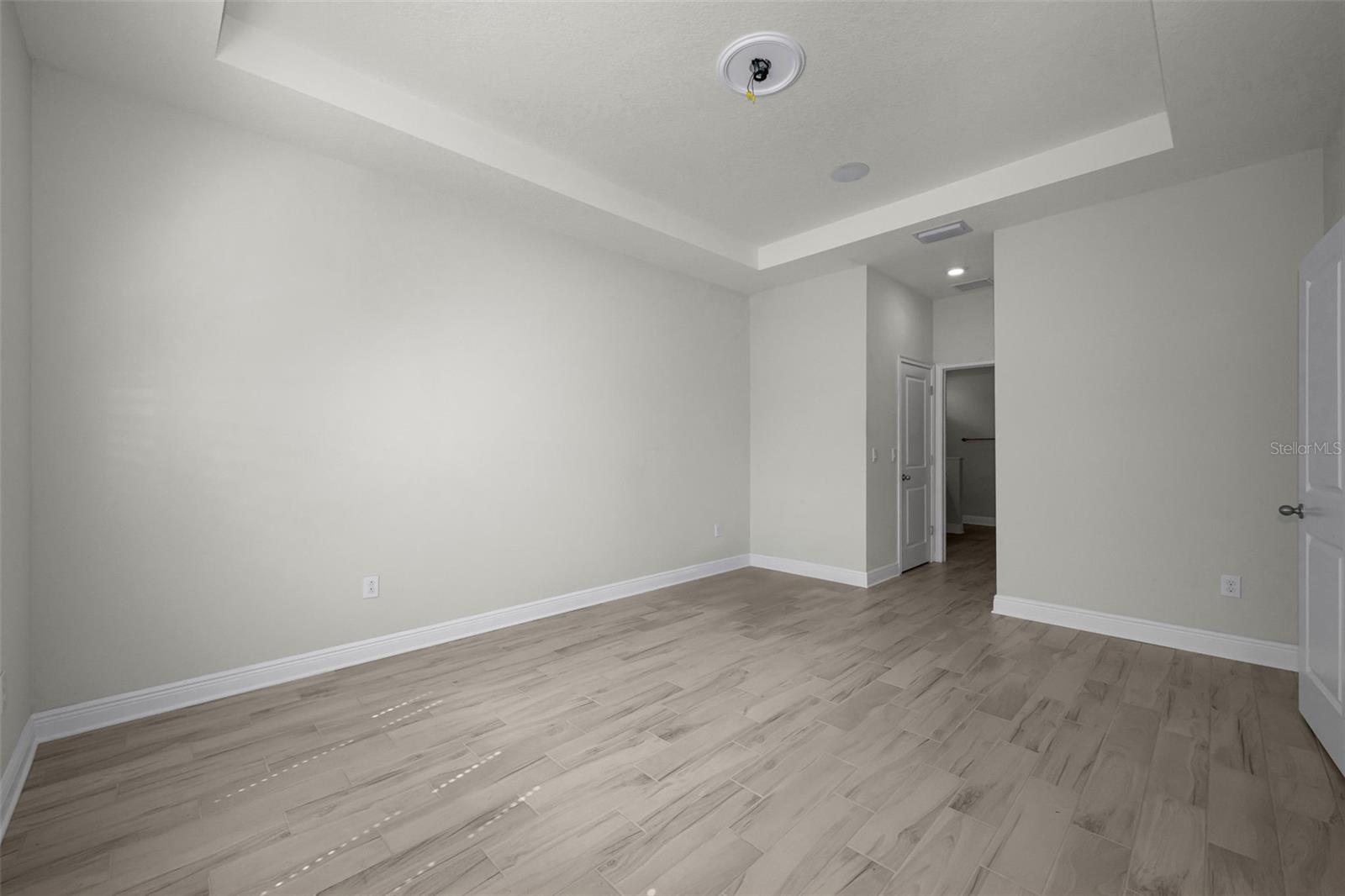 Image 21 of 63 For 21654 Billowy Jaunt Drive