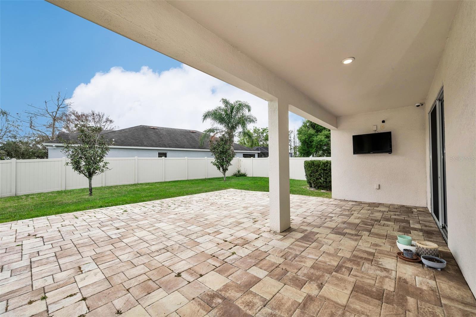 Image 30 of 63 For 21654 Billowy Jaunt Drive