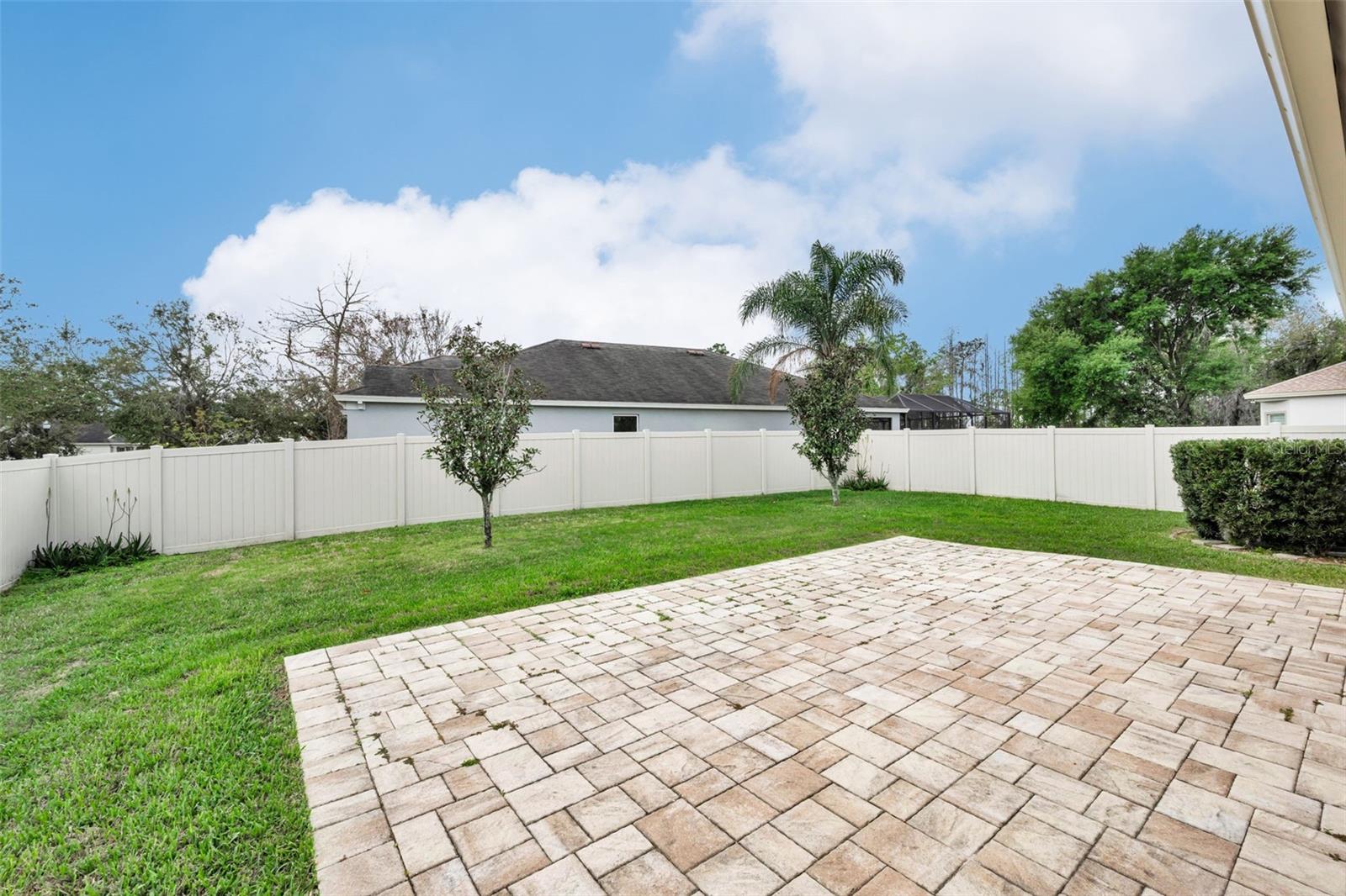 Image 34 of 63 For 21654 Billowy Jaunt Drive