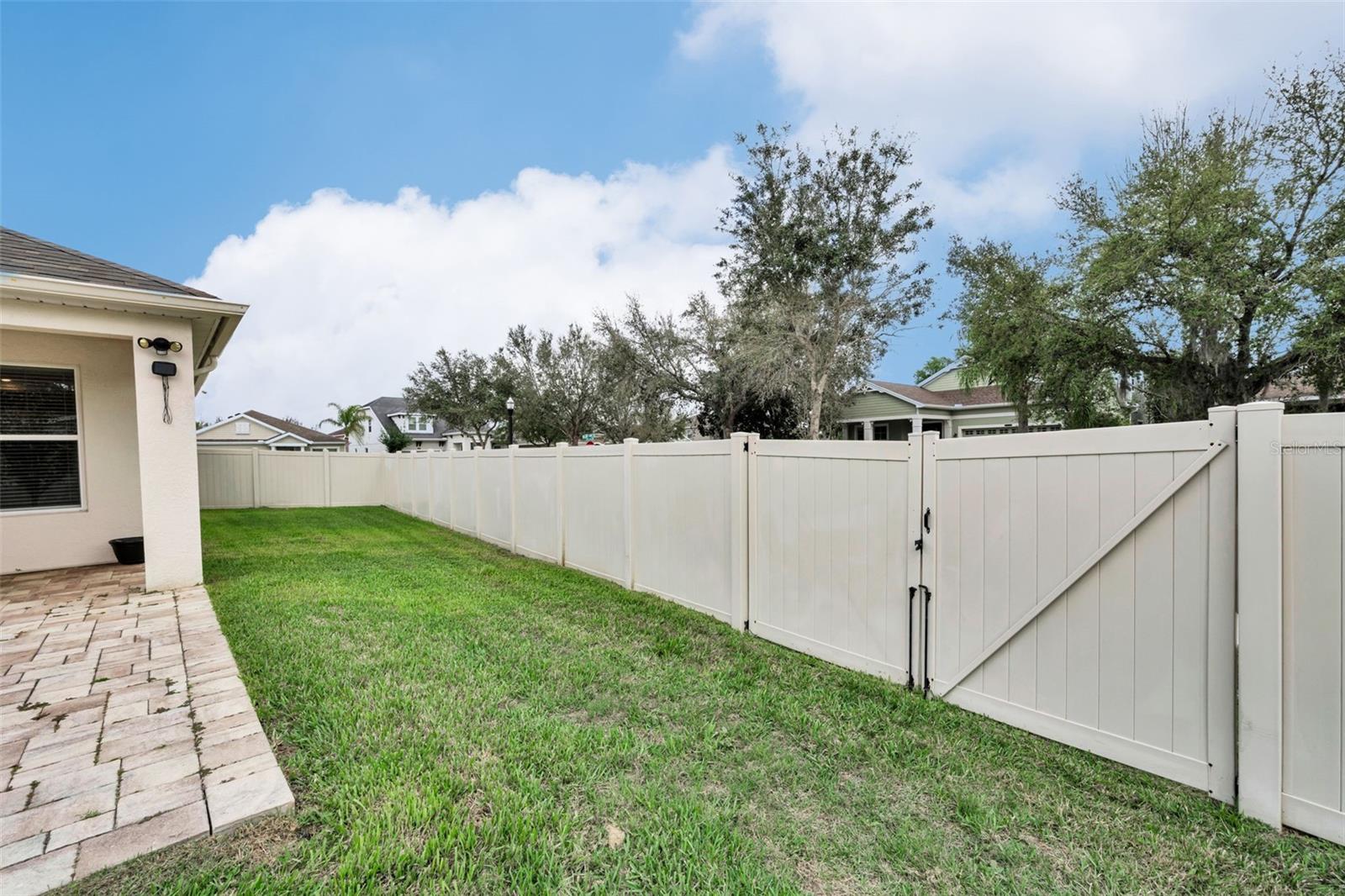 Image 38 of 63 For 21654 Billowy Jaunt Drive