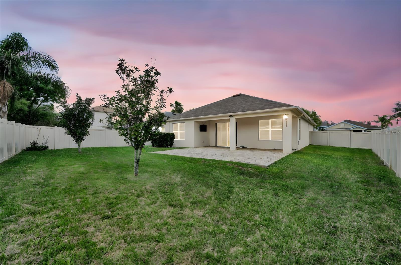 Image 39 of 63 For 21654 Billowy Jaunt Drive