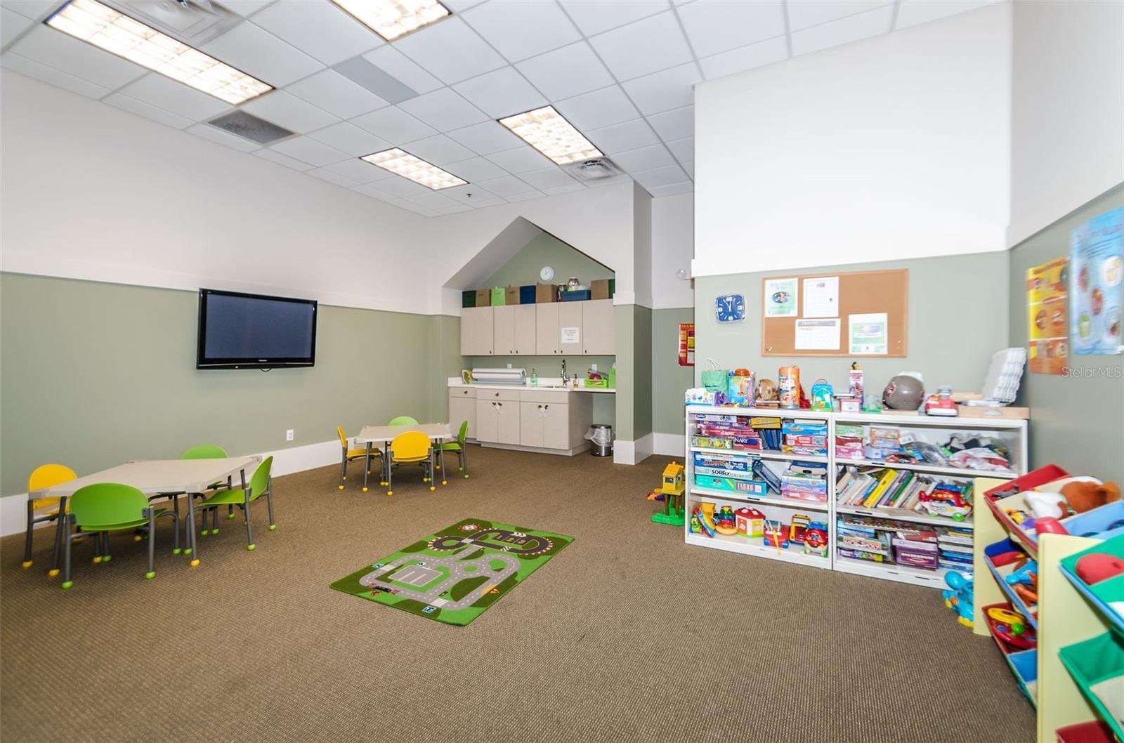 Image 56 of 63 For 21654 Billowy Jaunt Drive