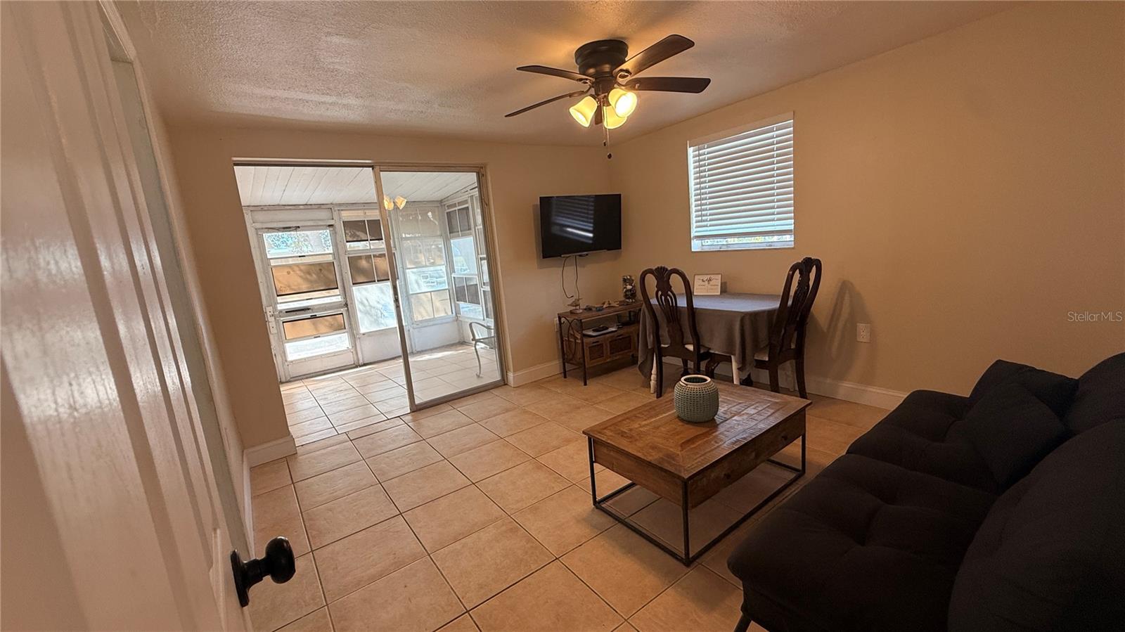 Image 11 of 45 For 12611 1st Isle