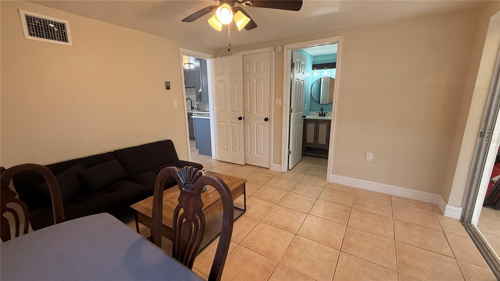 Image 14 of 45 For 12611 1st Isle