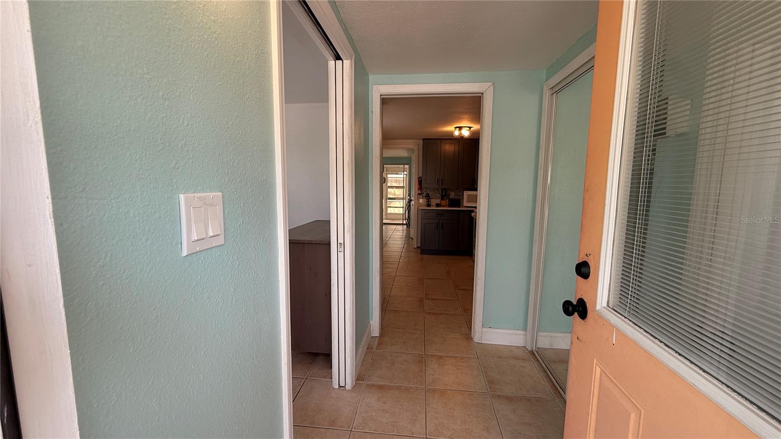 Image 19 of 45 For 12611 1st Isle