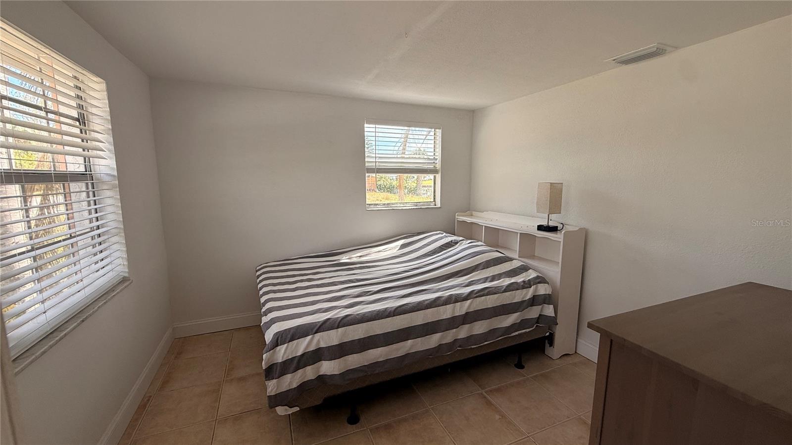 Image 20 of 45 For 12611 1st Isle