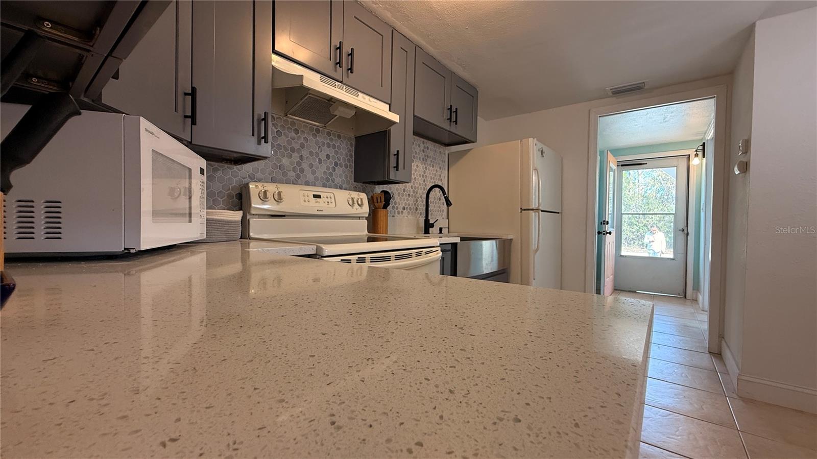 Image 25 of 45 For 12611 1st Isle