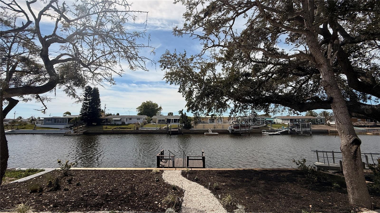 Image 34 of 45 For 12611 1st Isle