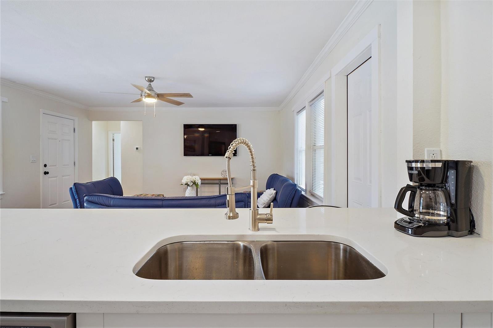 Image 12 of 64 For 221 Hale Avenue