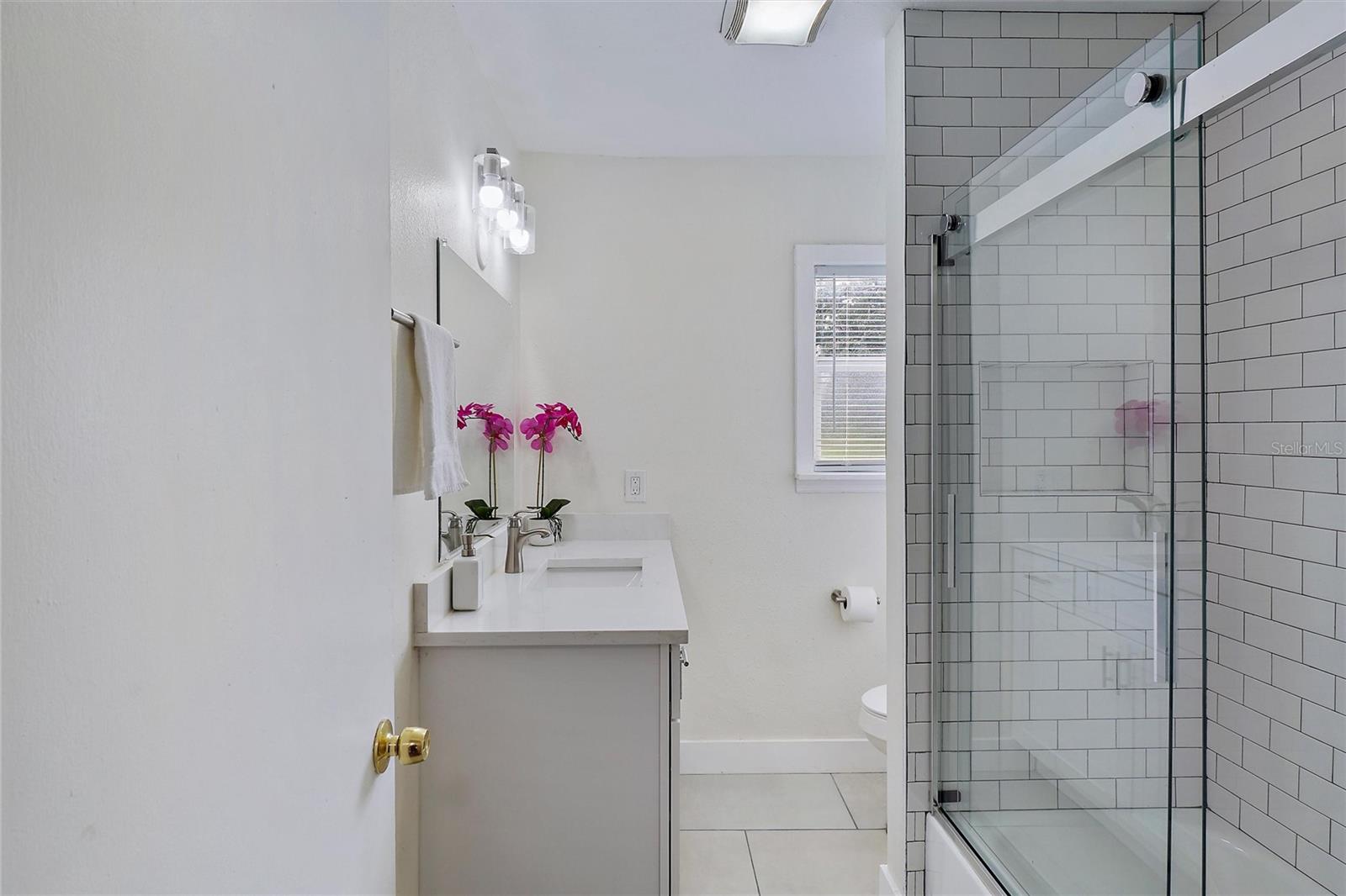 Image 17 of 64 For 221 Hale Avenue