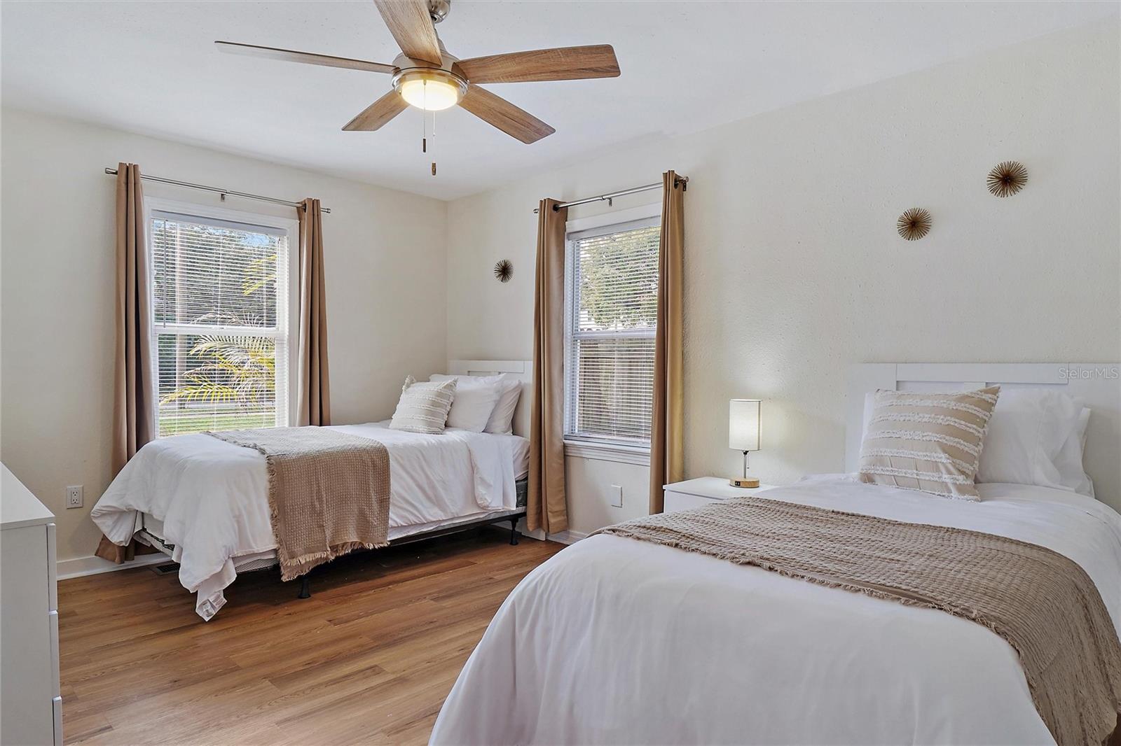 Image 18 of 64 For 221 Hale Avenue