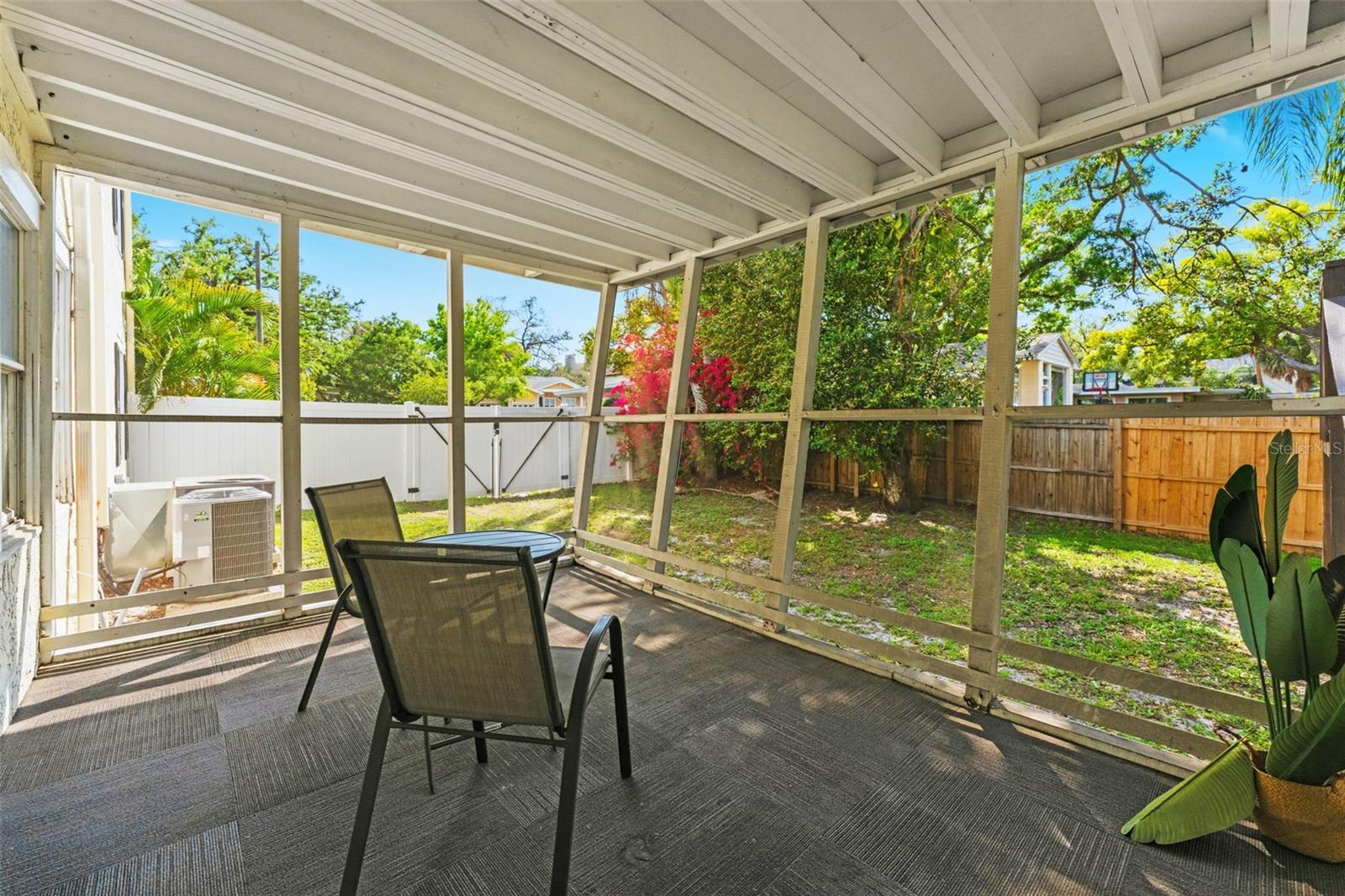 Image 24 of 64 For 221 Hale Avenue