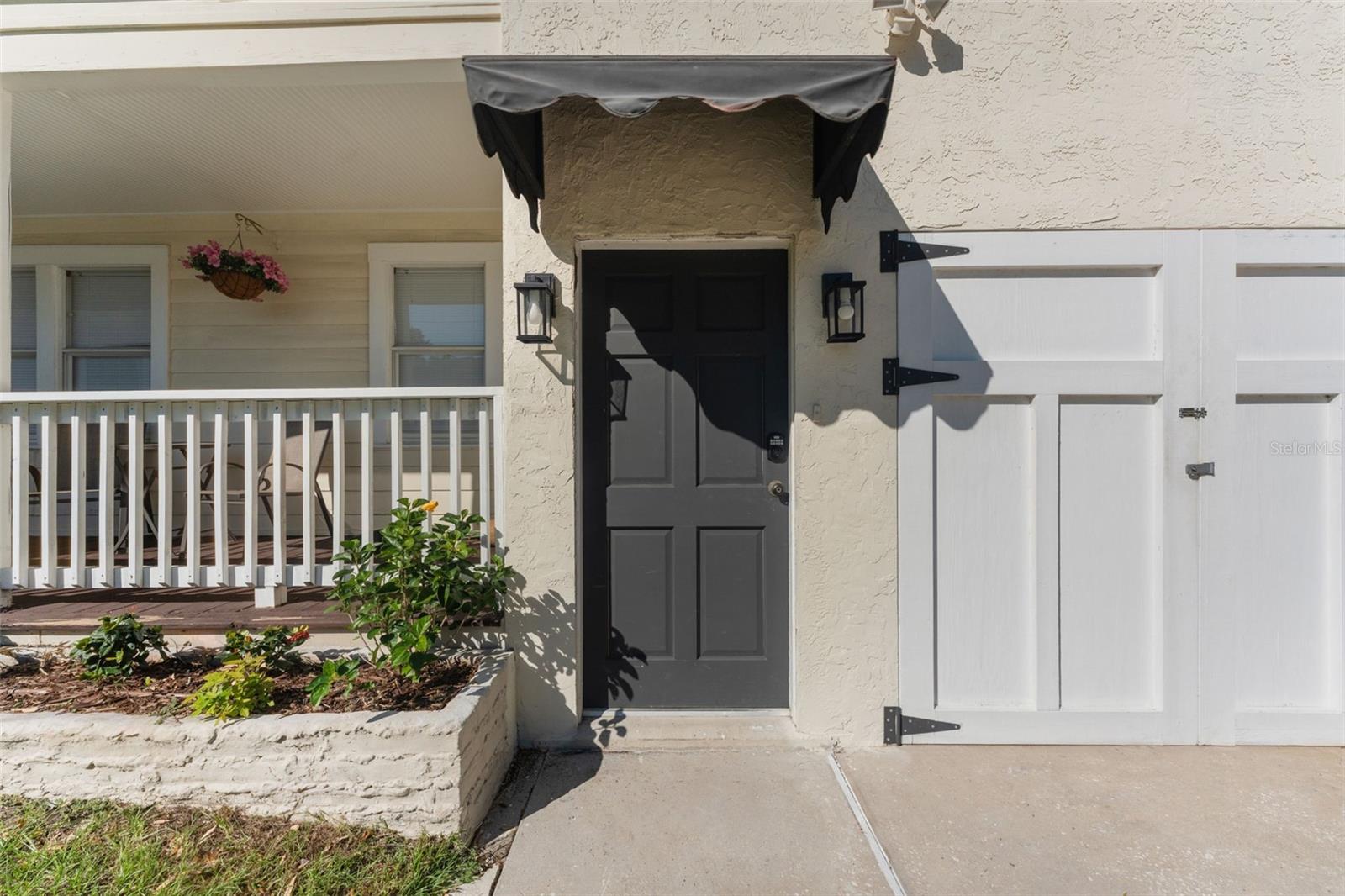 Image 26 of 64 For 221 Hale Avenue