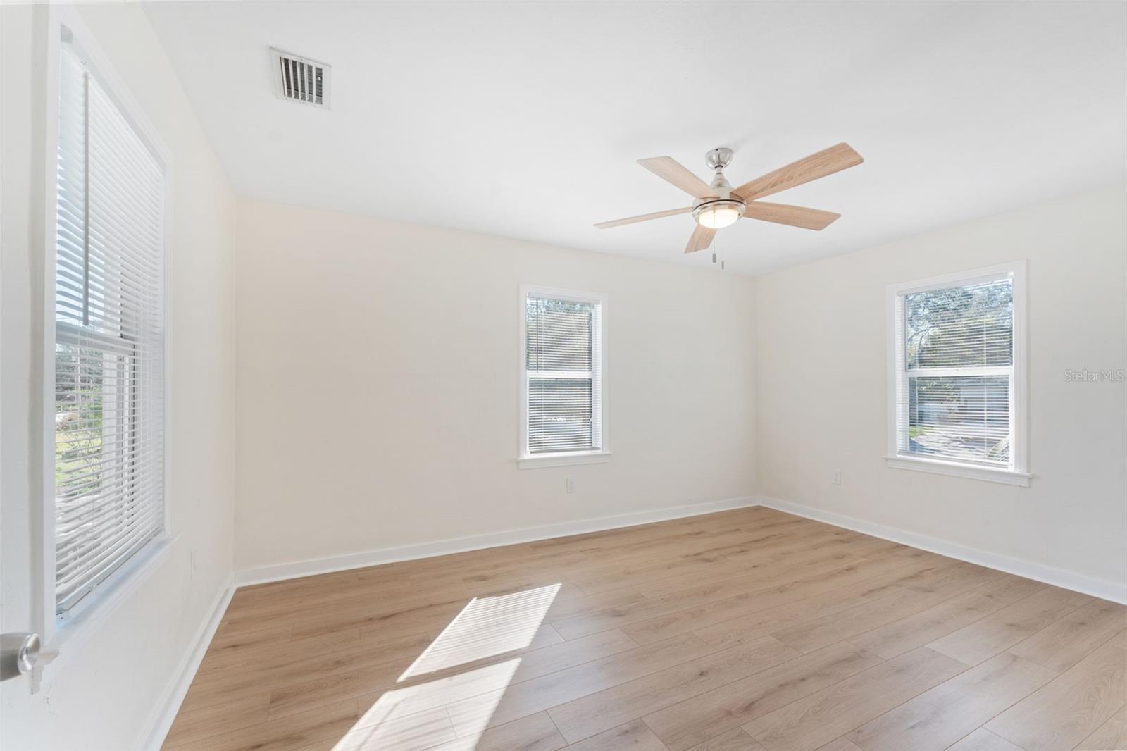 Image 42 of 64 For 221 Hale Avenue