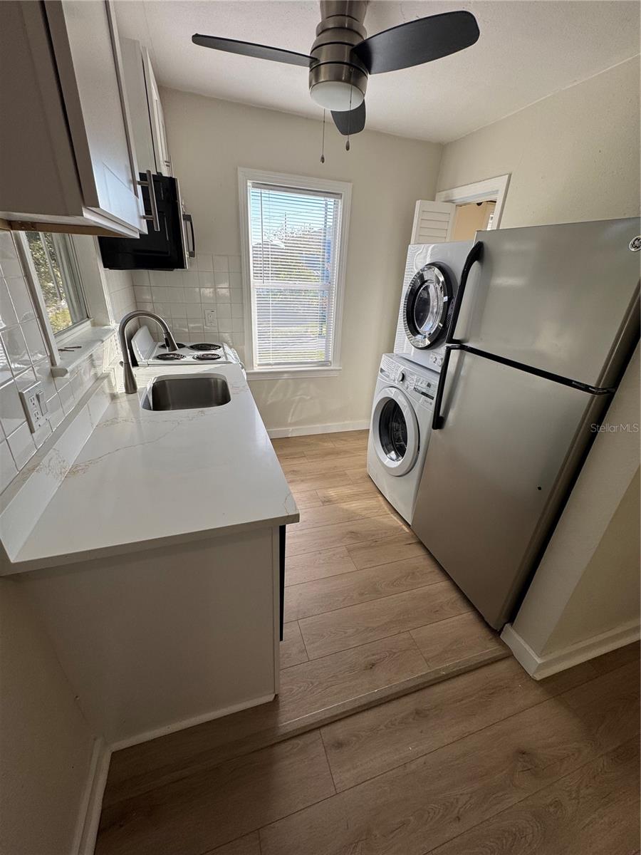 Image 50 of 64 For 221 Hale Avenue