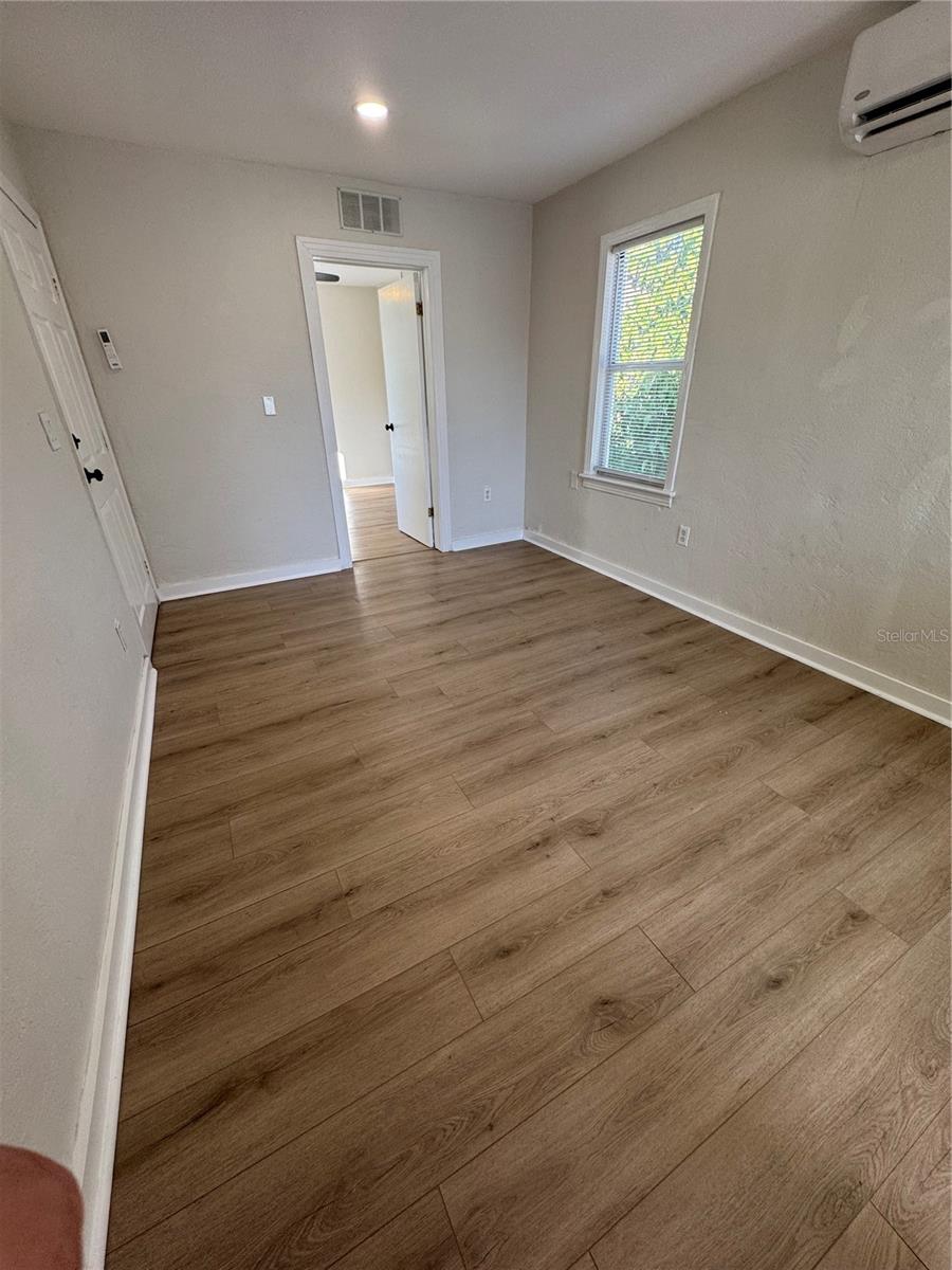 Image 54 of 64 For 221 Hale Avenue