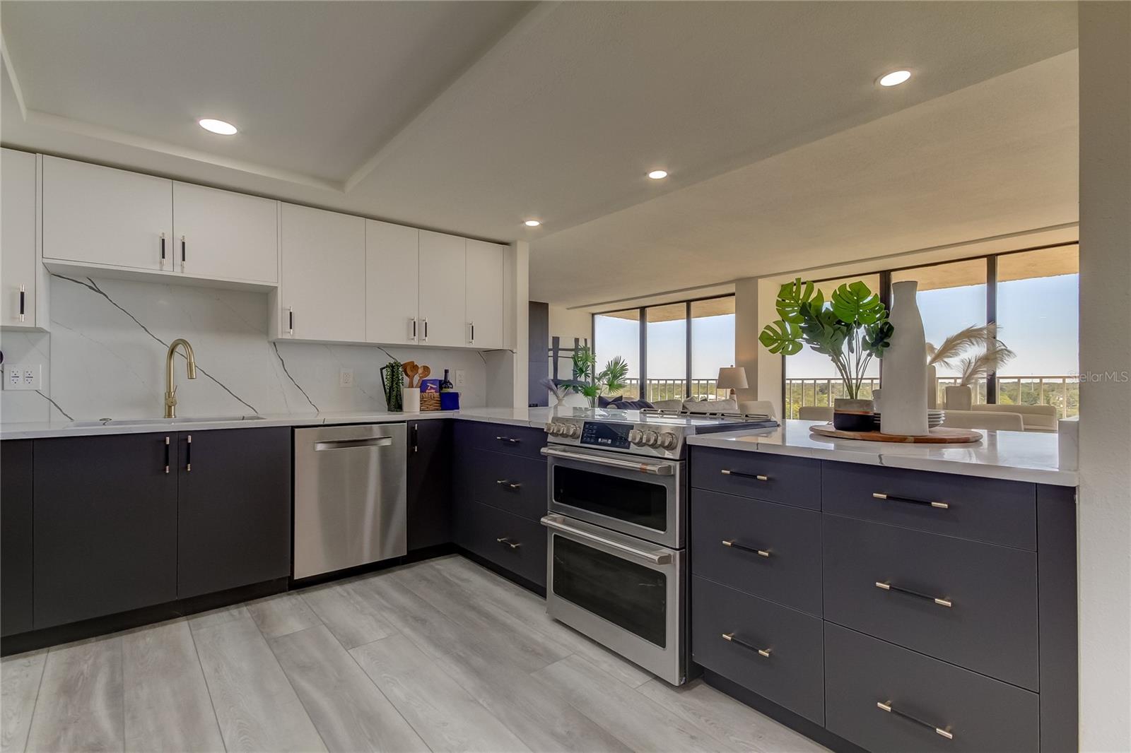 Image 25 of 72 For 500 Osceola Avenue H