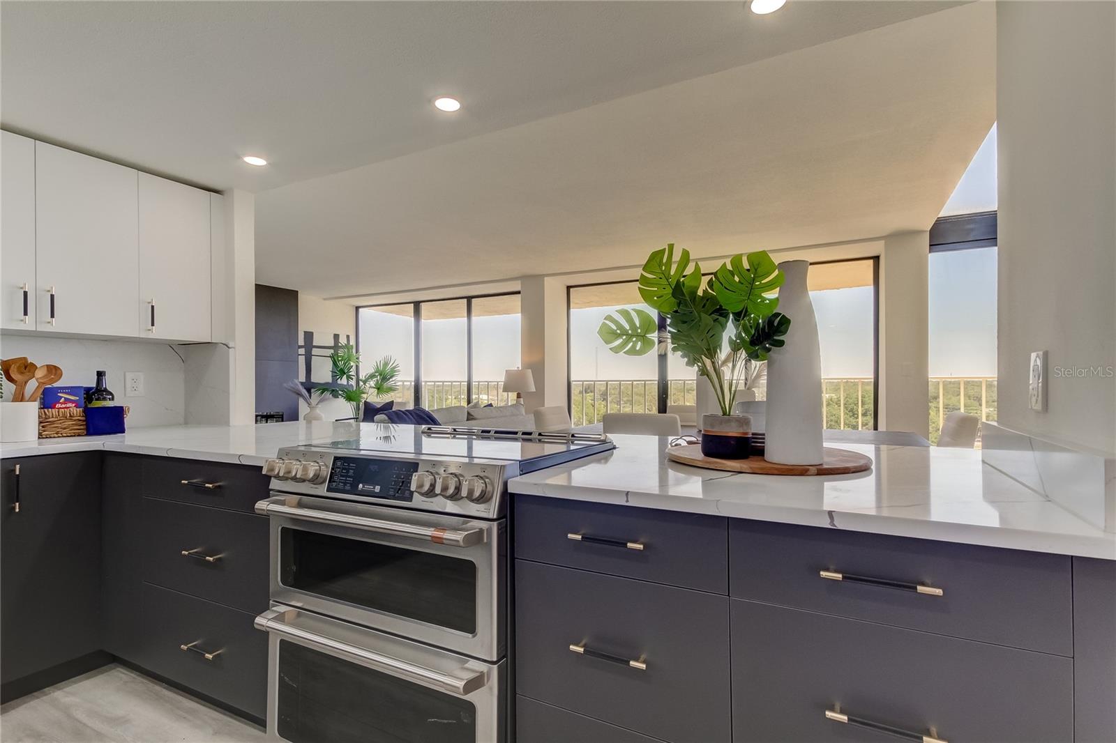 Image 30 of 72 For 500 Osceola Avenue H