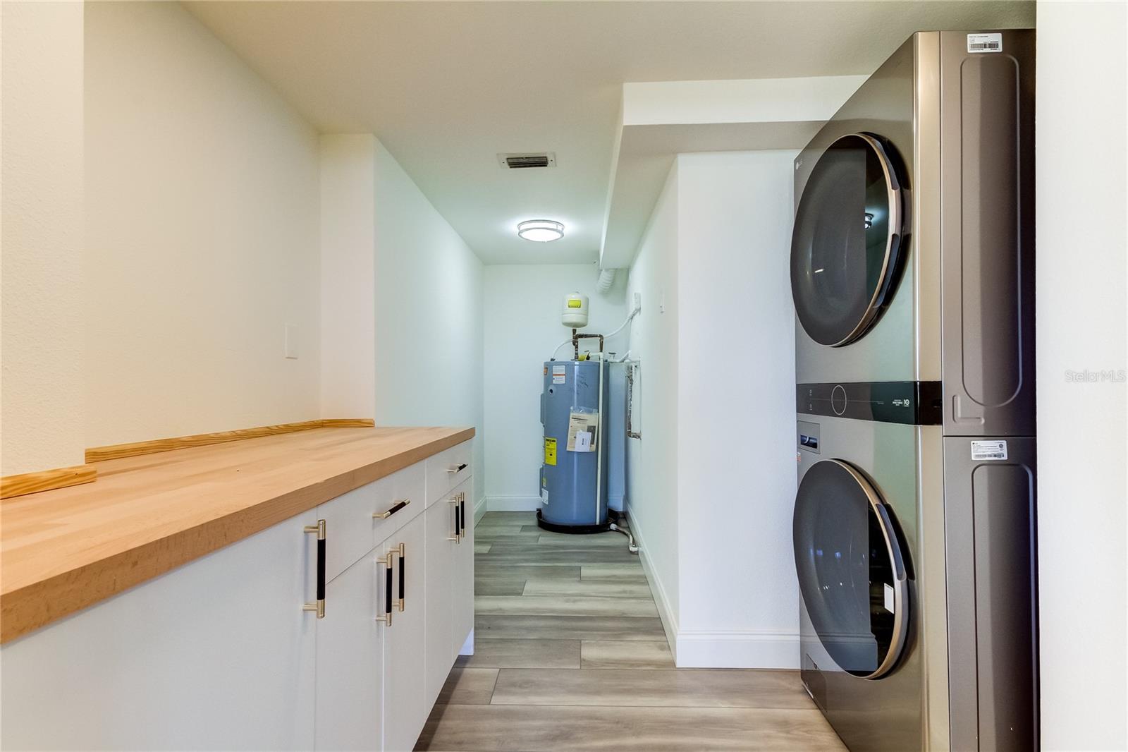 Image 42 of 72 For 500 Osceola Avenue H