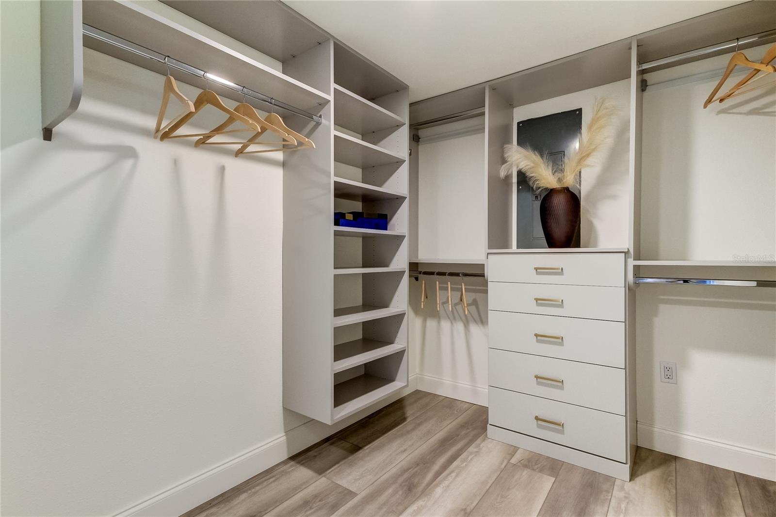 Image 49 of 72 For 500 Osceola Avenue H