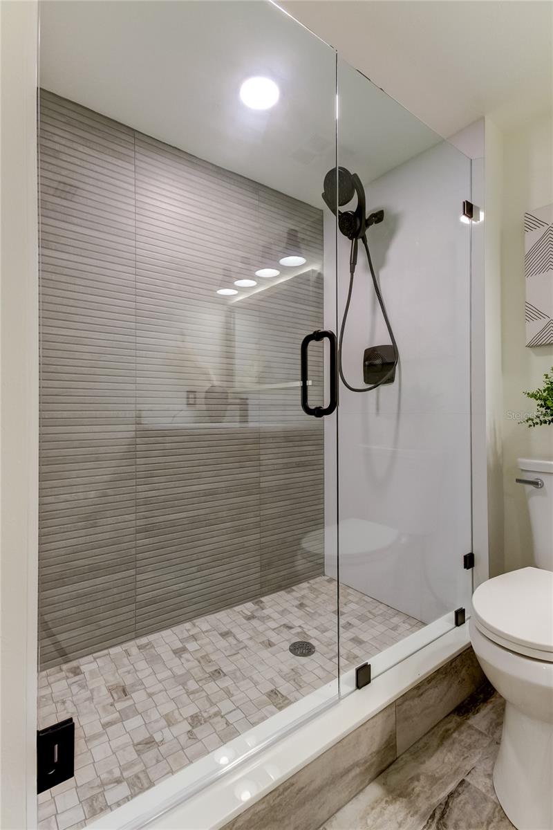 Image 53 of 72 For 500 Osceola Avenue H