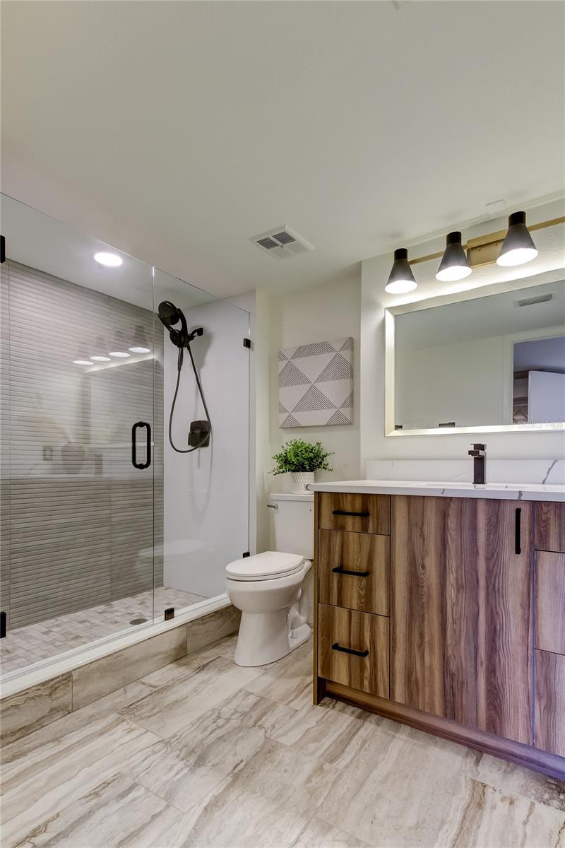 Image 57 of 72 For 500 Osceola Avenue H