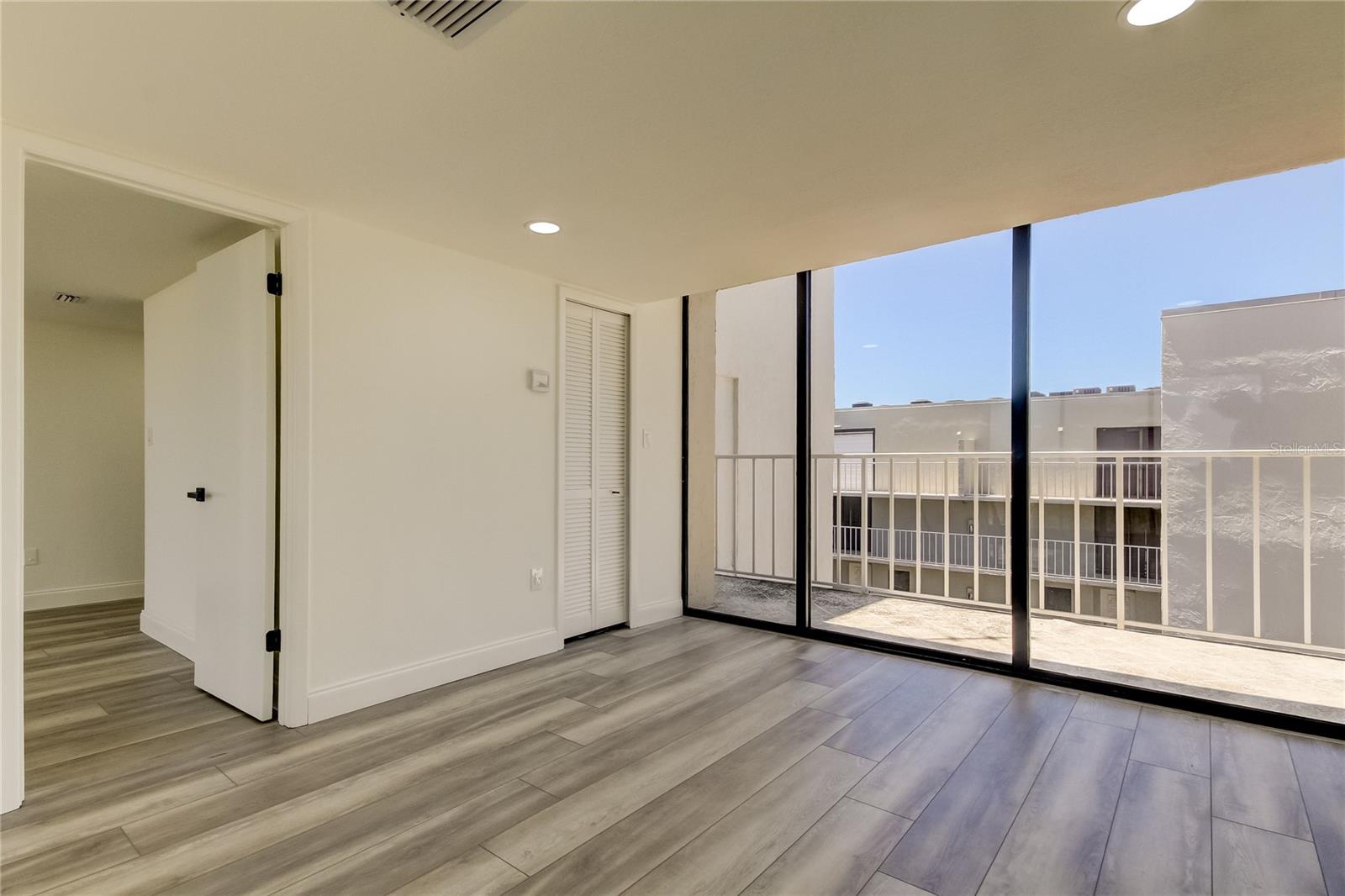 Image 62 of 72 For 500 Osceola Avenue H